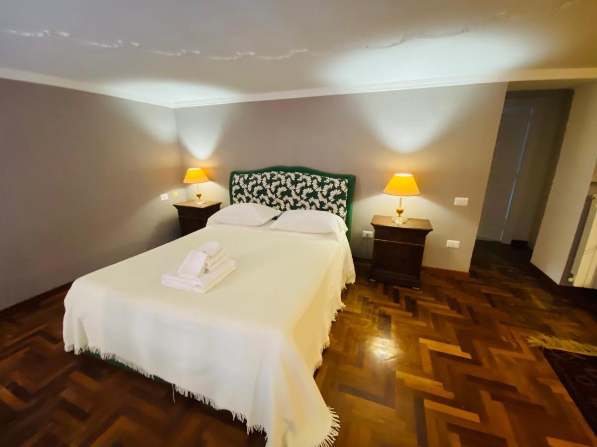 Hotel Around Toledo Neapel Exterior foto